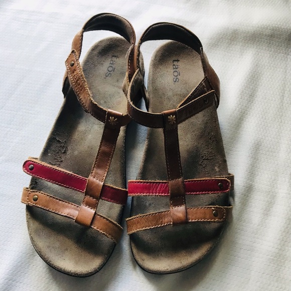 Taos Footwear Shoes - Taos Brown and Red Sandals